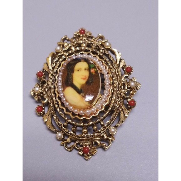 ART Gold Tone Transfer Portrait Miniature Lady Jane Erskine Brooch Pin Signed - Picture 1 of 10
